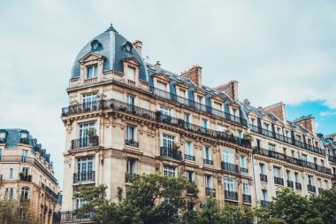 Apartman neoklasik tasarımları ile