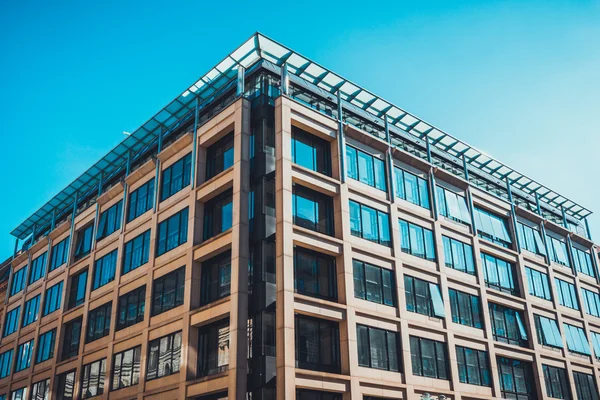 Daireler ile tente türü windows üzerinde düşük açılı görünüş