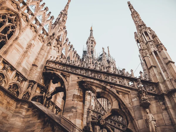 Vista detallada de la arquitectura de la cúpula de Milán — Foto de Stock