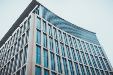 Ofis modern mimarisi ile Binası