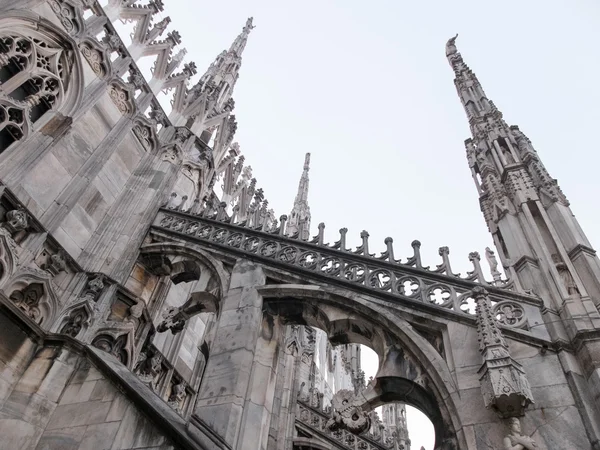 Pulsanti Volanti Gotici del Duomo di Milano — Foto Stock