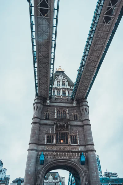 Tower Bridge-Londen architecturale toren detail — Stockfoto