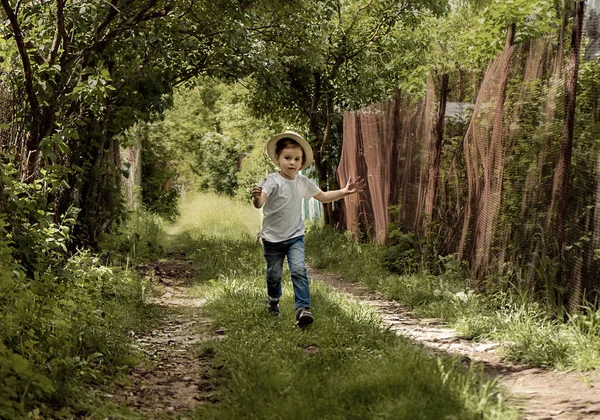 Little Boy Runs Path Village — Stock Photo, Image