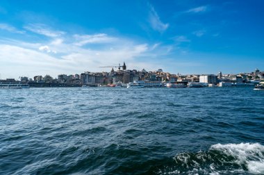 Galata kulesiyle istanbul bosphorus görünümü