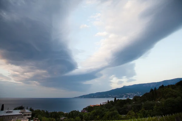 Yalta, Krim, Meer — Stockfoto