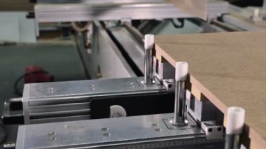 Freze Ağaç Kesme Makinası tava.