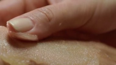 Güzel el kaplıca tedavisi bal ile alma