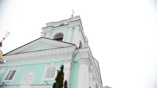 Pan der orthodoxen Kirche. Weitschuss — Stockvideo