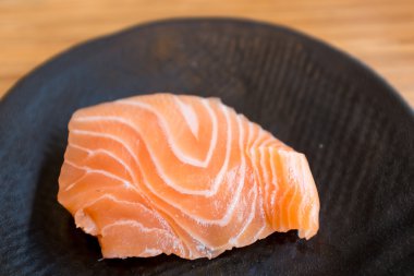 Bir parça somon balığı