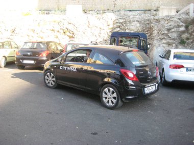 İbiza 'nın gençlik adasını ziyaret etmek ister misin??