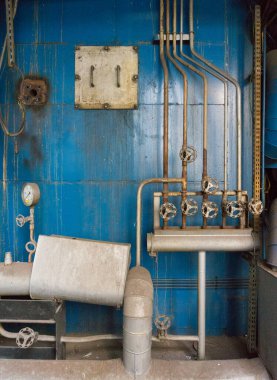 eski paslı metal elementler