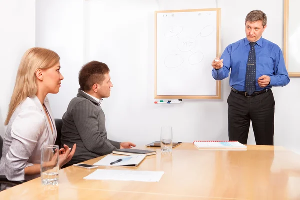 Business colleagues shaking hands — Stock Photo, Image