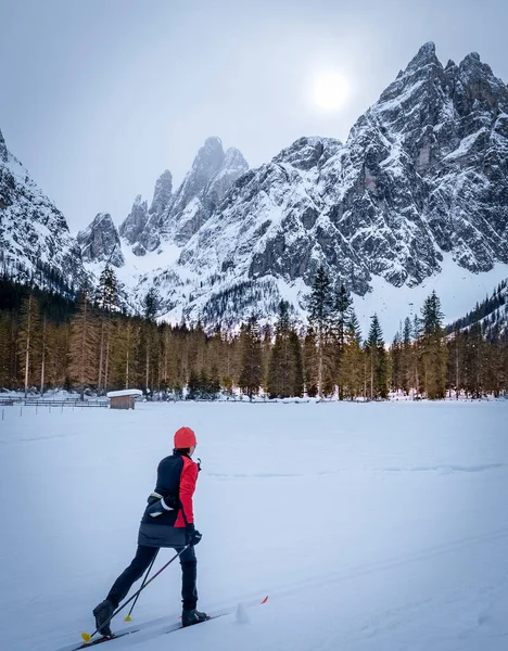 Active Senior Woman Cross Country Skis Ski Track Fischlein Valley — Fotografia de Stock