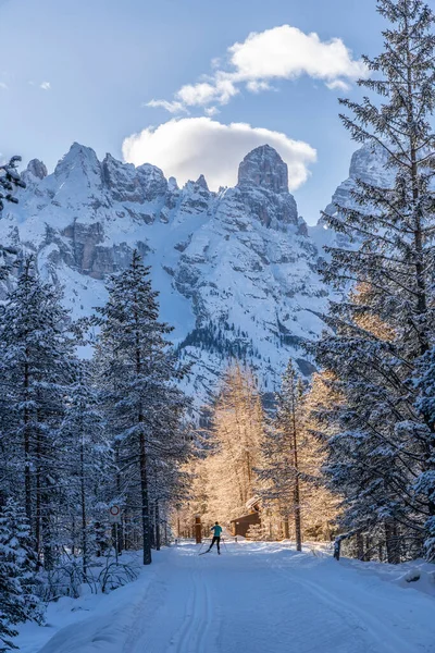 Invierno Paisaje Montaña Zona Los Tres Picos Dolomitas Cerca Toblach —  Fotos de Stock