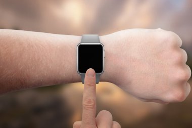 İzle el ile izole, boş perde mockup için akıllı.