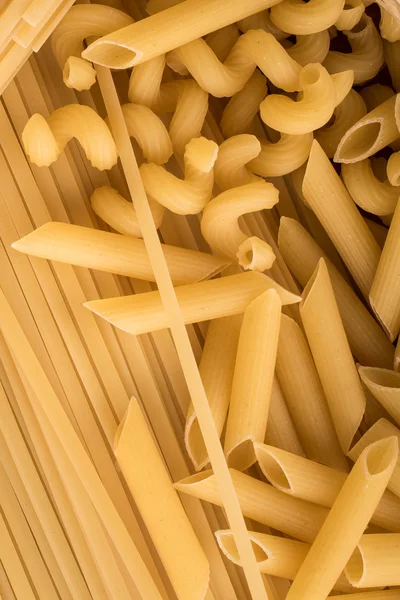 Színes tészták, spagetti, nyers — Stock Fotó