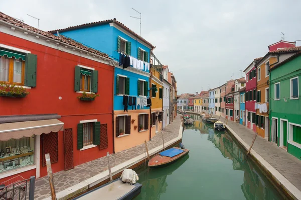 Burano adanın Venedik görüntülemek