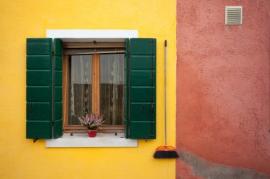 Burano Adası, Venedik balkondan görünümünü