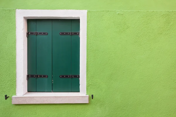 Burano Adası, Venedik yakın bir balkondan detay