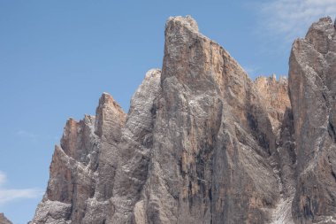 İtalya 'da dikey Dolomitlerin duvarının ayrıntıları