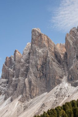 İtalya 'da dikey Dolomitlerin duvarının ayrıntıları