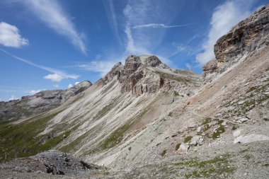 Puez bölgesinden, Dolomitler 'den manzaralar
