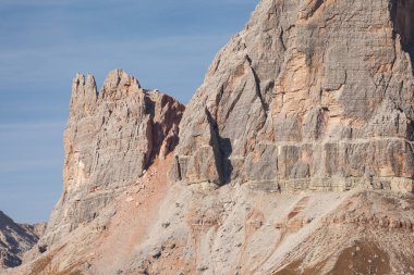 İtalya 'daki dikey Dolomitlerin Duvarı (Tofana di Rozes)