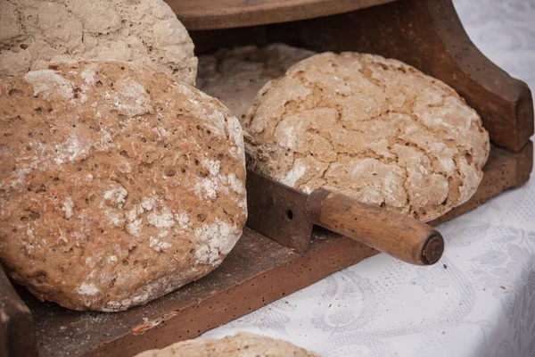 Tradiční Žitný Moučný Chléb Vařený Místě Při Oslavě Apple Festu — Stock fotografie
