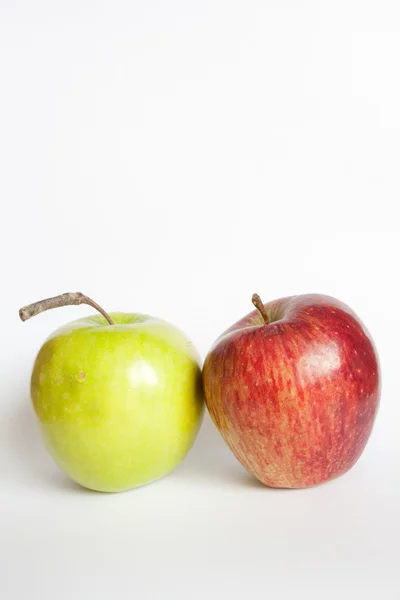 Red and green apple — Stock Photo, Image