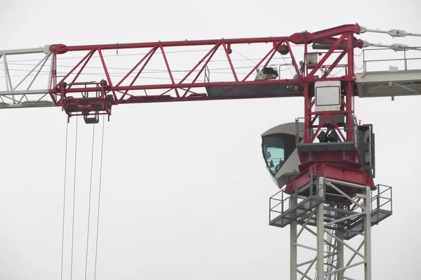 Focus sur la grue au travail — Photo