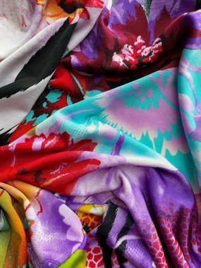 İpek iplikli kumaş, pürüzsüz, pürüzsüz. Çiçek deseni.