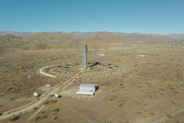 Güneş enerjisi kullanımı araştırmaları için Almera Platformlarının İHA hava fotoğrafçılığı
