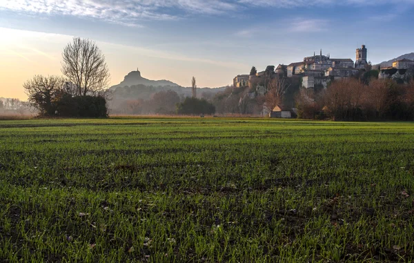 Viviers im stimmungsvollen Sonnenlicht Morgen — Fotografia de Stock