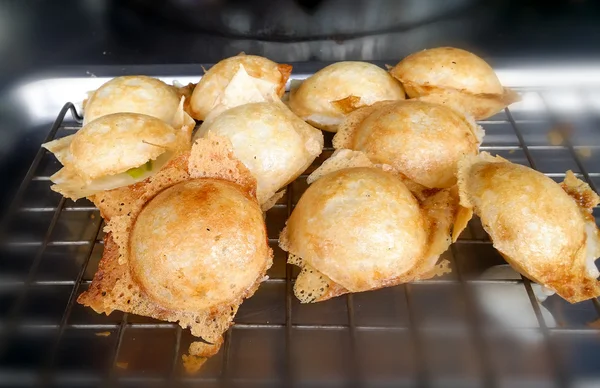 Kanom Krok, soort van Thaise sweetmeat. Thaise dessert, selectieve foc — Stockfoto