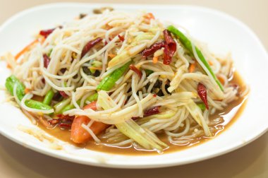 Papaya salatası sıcak ve baharatlı sebze çeşitli karışık