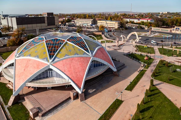 23 Ekim. 2018. Taraz şehrindeki Dostluk Evi 'nin manzarası. Antik Taraz 'ın tarihi ve kültürel merkezi Kazakistan' da 20 Kasım 2016 'da açıldı..