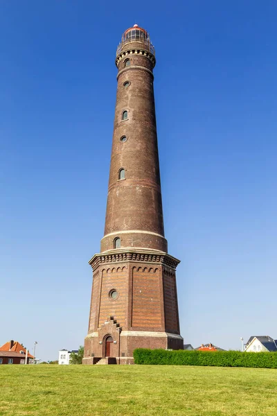 Kuzey Denizi 'ndeki Borkum Adası' nın yeni deniz feneri. Almanya.