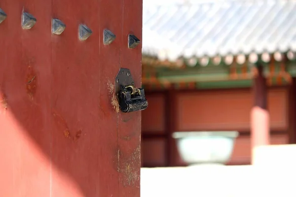 Kore saraylarında çeşitli görüntüler.