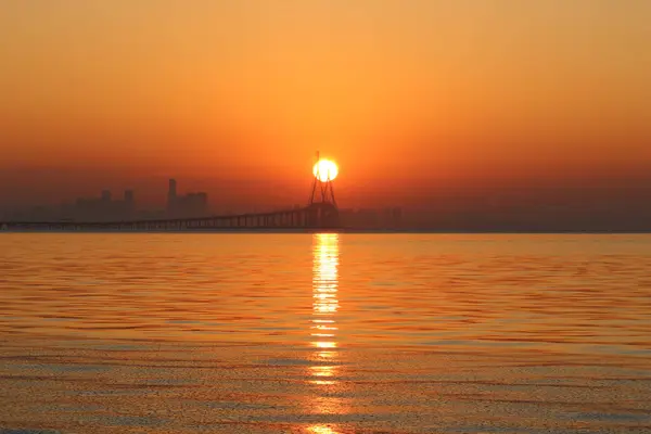 Incheon Köprüsü 'nde Gündoğumu