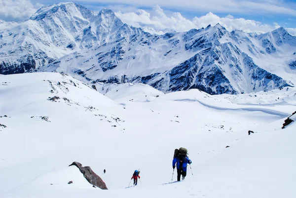 Randonnées dans les montagnes d'hiver — Photo