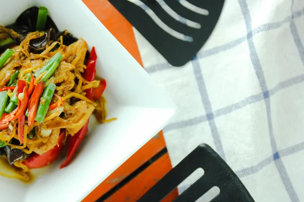 Comida tailandesa en la mesa — Foto de Stock