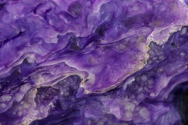 beyaz arka planda makro mineral taşı karoiti