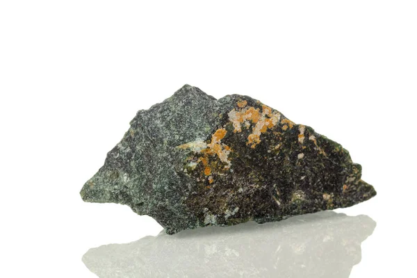 Макро Мінеральний Камінь Думертьє Білому Тлі Крупним Планом — стокове фото
