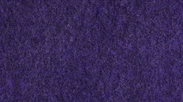 Koyu mor dalgalı desenli sofistike bir kumaş. Moda reklamları, dekorlar veya tekstil el sanatları için ideal..