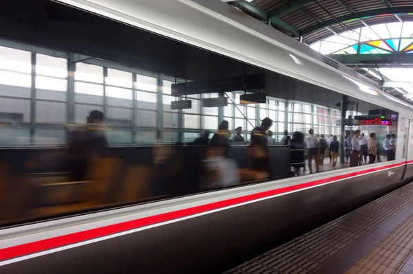 Estação Ferroviária Plataforma Cada Veículo Mostra Vários Aspectos Dos Passageiros — Fotografia de Stock
