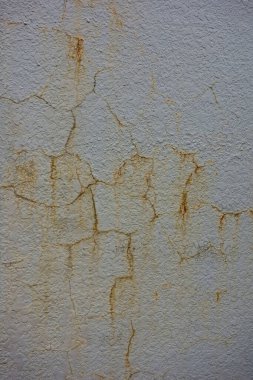 Alçı duvarda çatlaklar var ve ilginç bir çizgi deseni çiziliyor..