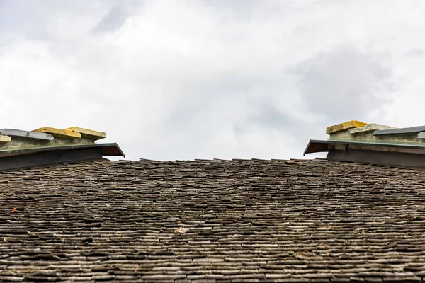 Roof Covered Wooden Shingles — Stock Photo, Image