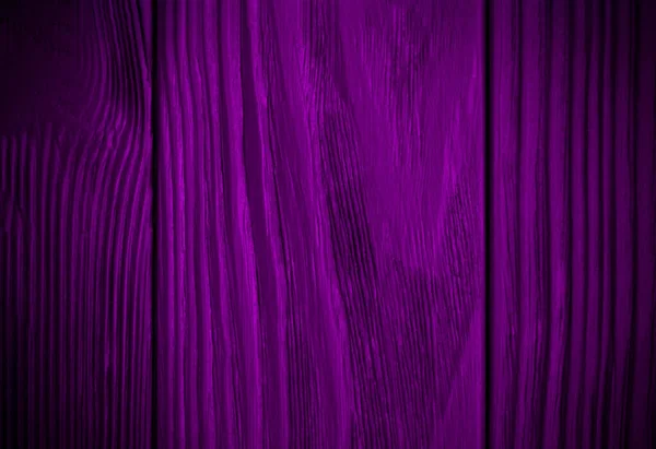 Lumineux fond de texture de bois violet. Texture sombre abstraite sur paroi violette. — Photo