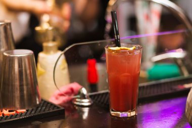 tatlı alkollü kokteyl