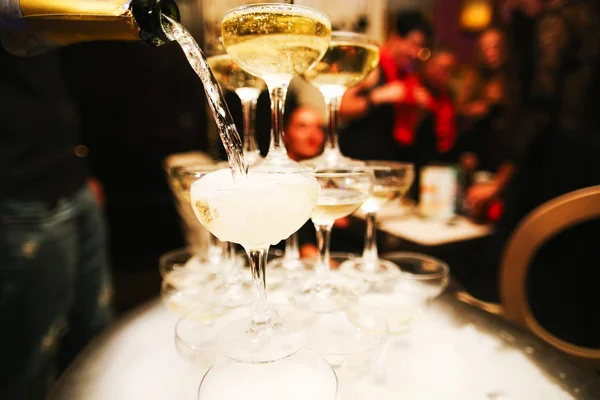 Dağ bardak şampanya — Stok fotoğraf